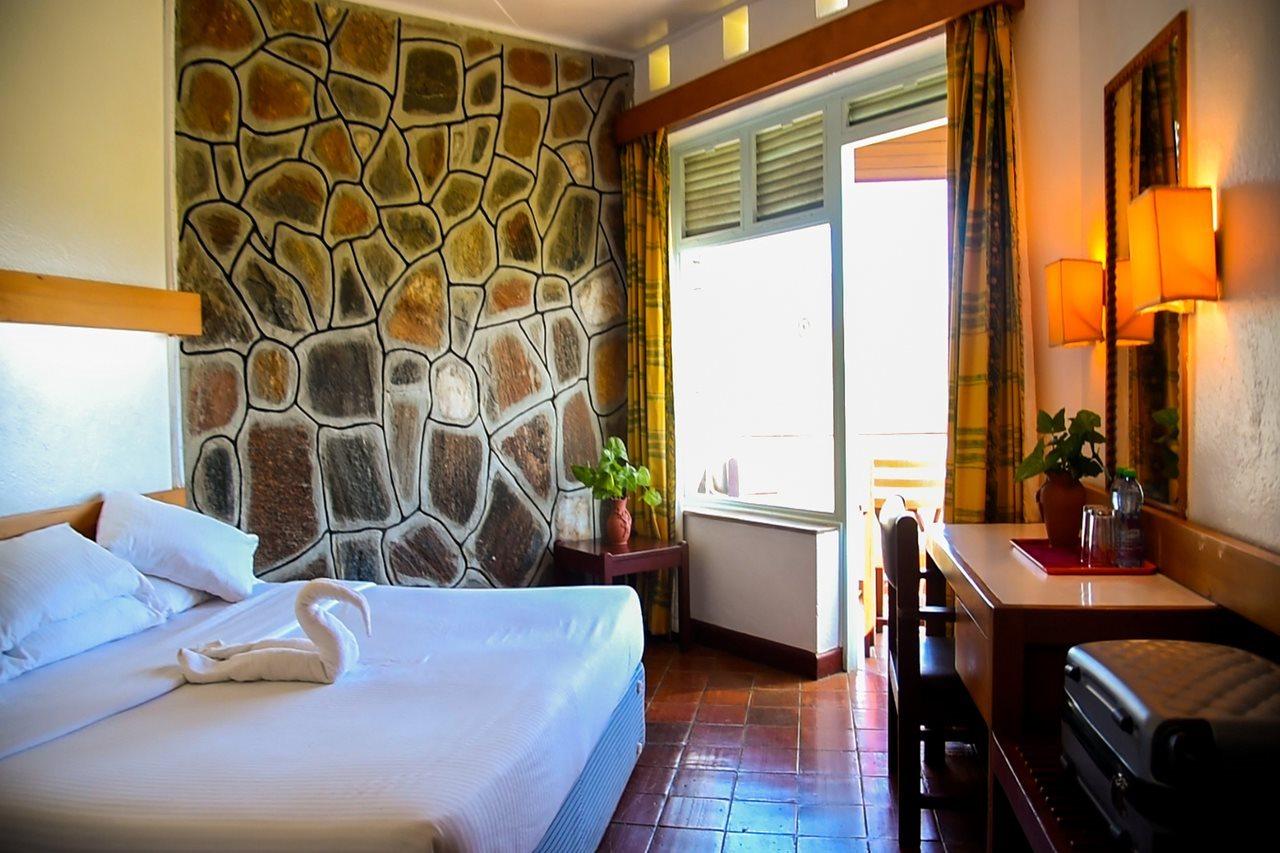 Ngulia Safari Lodge Tsavo Zewnętrze zdjęcie